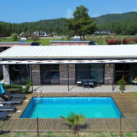 别墅 Defne 3+1 Villa, Ovacik, Oeluedeniz,