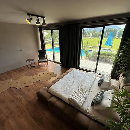 Defne 3+1 Villa, Ovacik, Oeluedeniz, 别墅 费特希耶